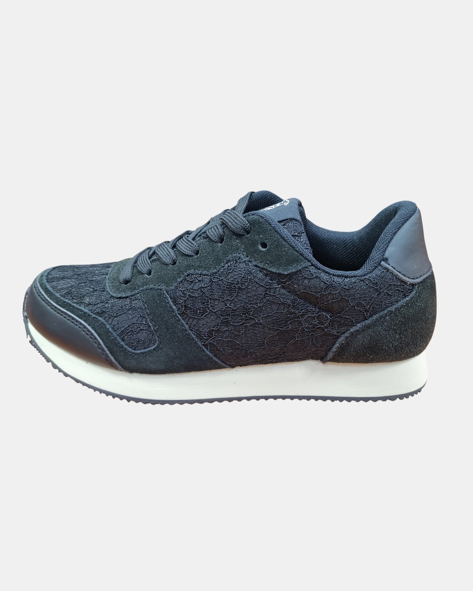 Trussardi, sneakers donna in pelle scamosciata e pizzo floreale
