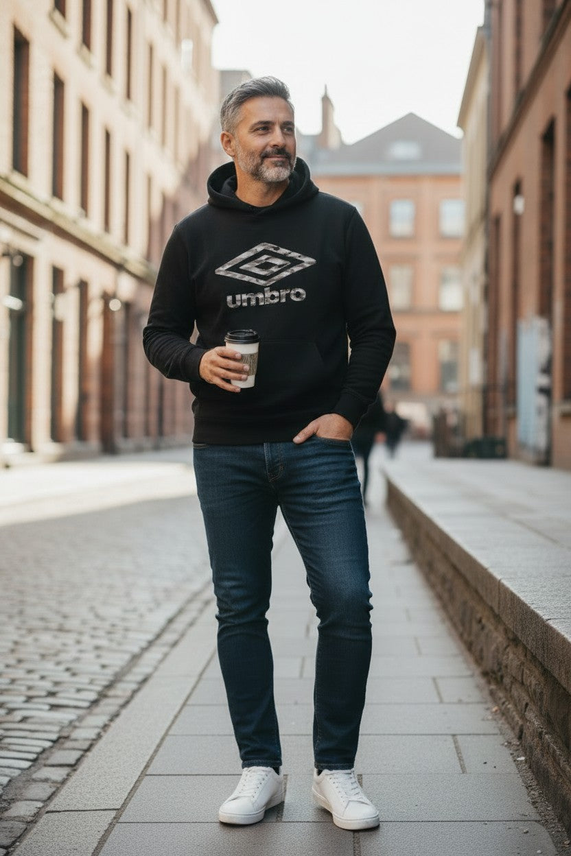 Umbro Felpa Uomo con Cappuccio Modello Hoodie col. nero