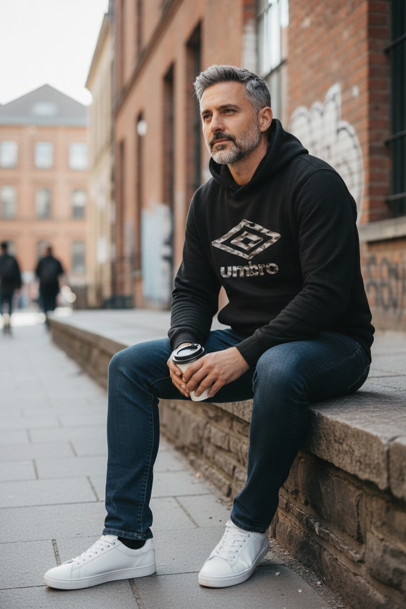 Umbro Felpa Uomo con Cappuccio Modello Hoodie col. nero