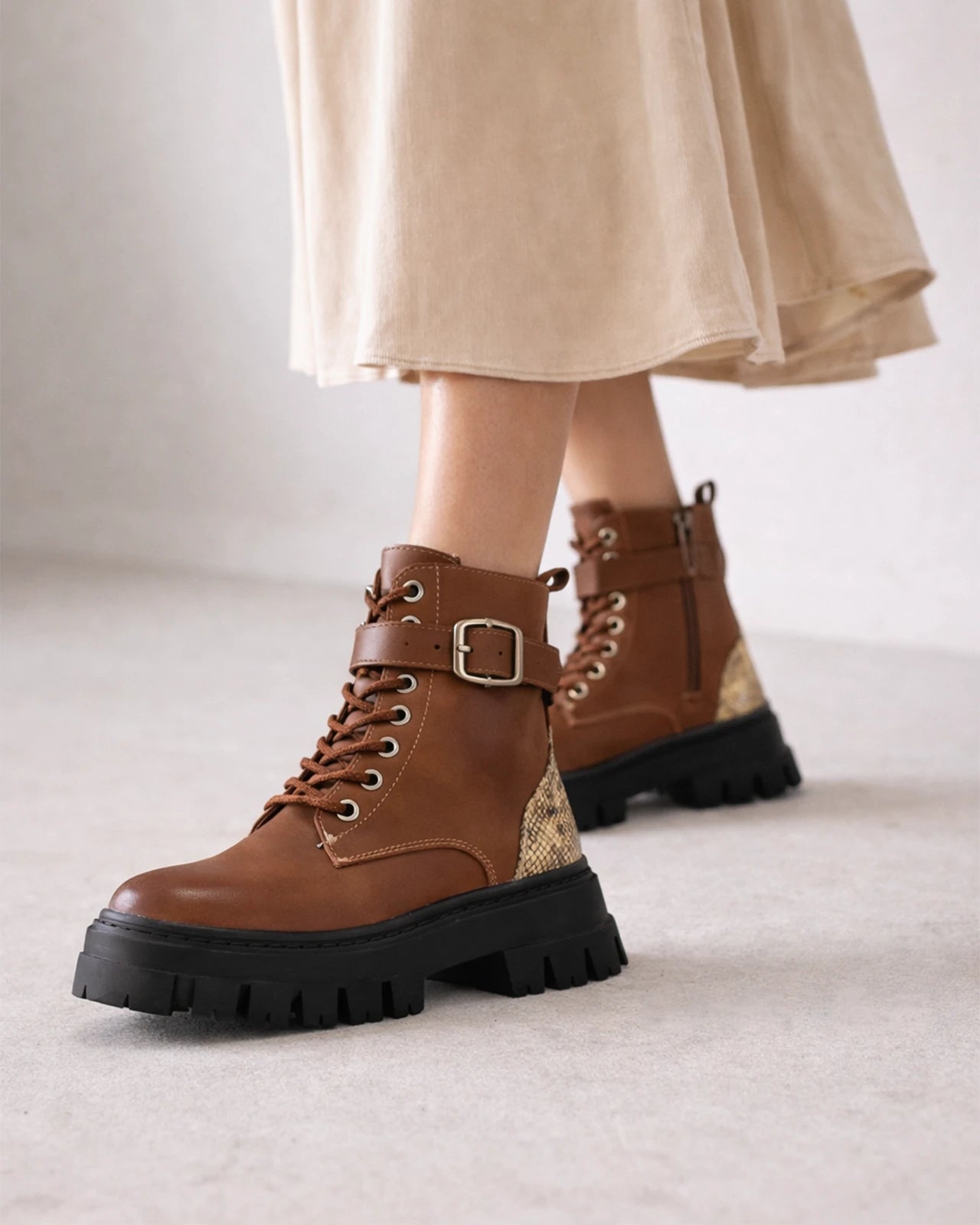 Twinset Anfibio Donna in Ecopelle Mod. 222TJT010